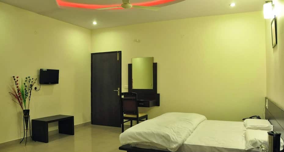 Hotel Classic 7 & Restaurant, Jaipur 4